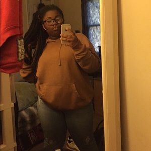 Meet your Posher, Taylor